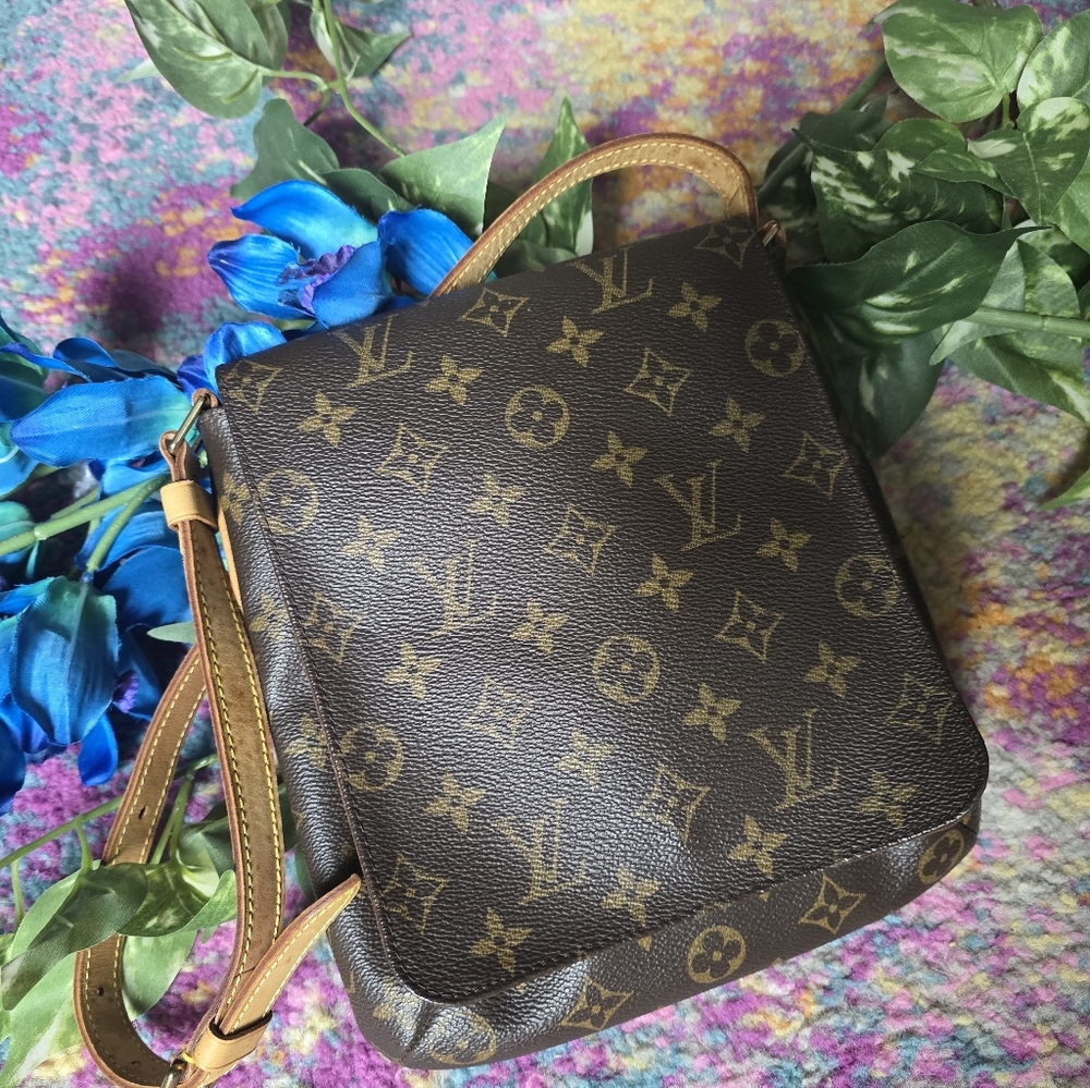 Authentic Louis Vuitton Monogram Musette Salsa Messenger Bag
